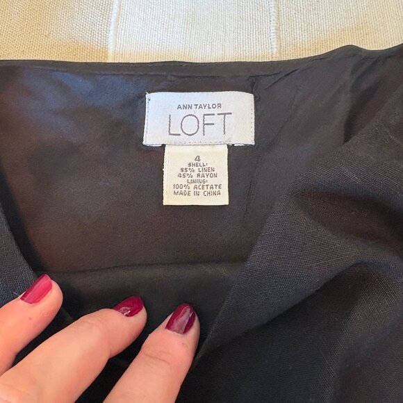 Anne Taylor LOFT Sleeveless Boatneck Black Dress – Knee Length, Linen & Lined - Picture 3 of 6